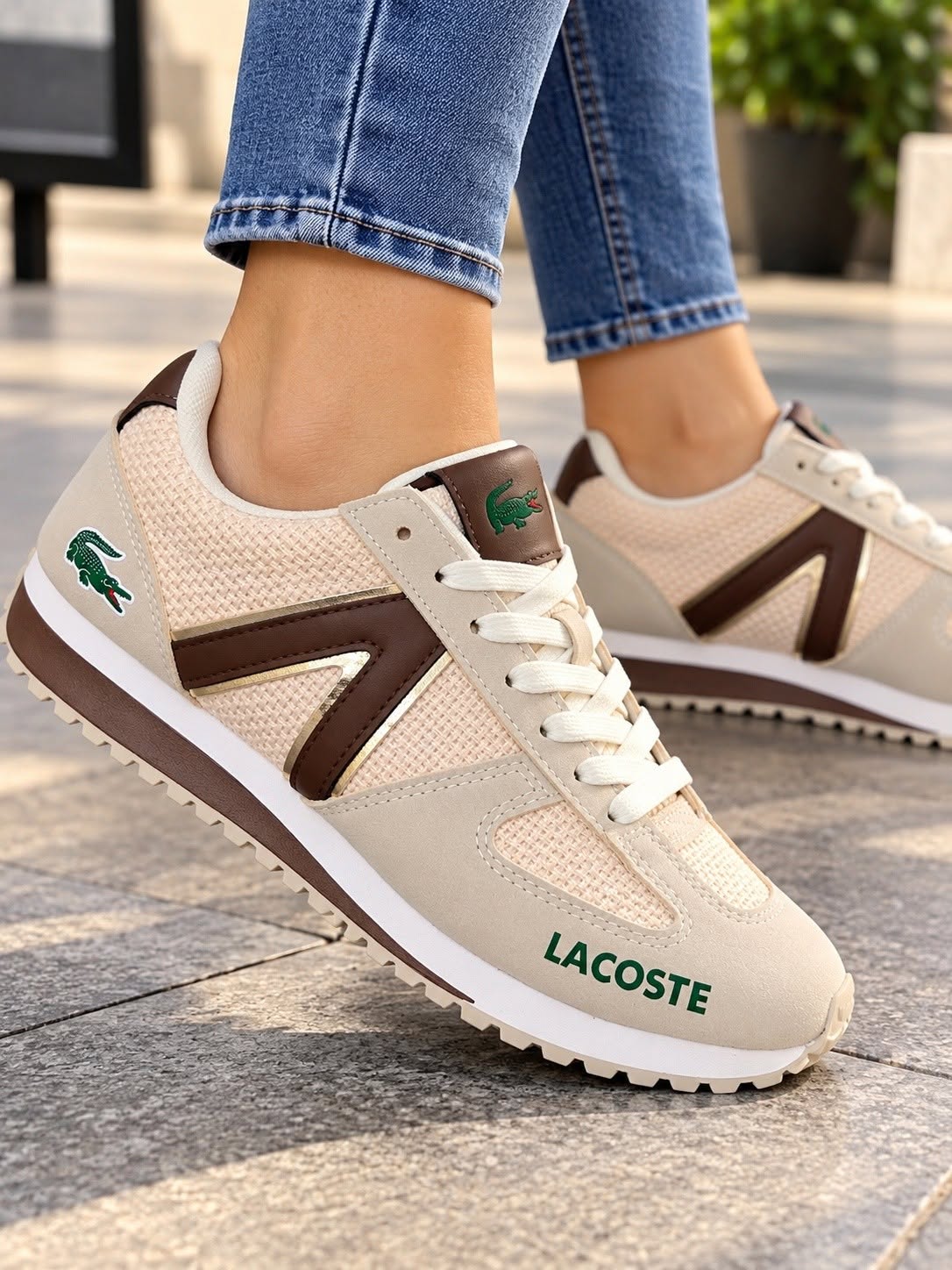 Tenis Lacoste bege