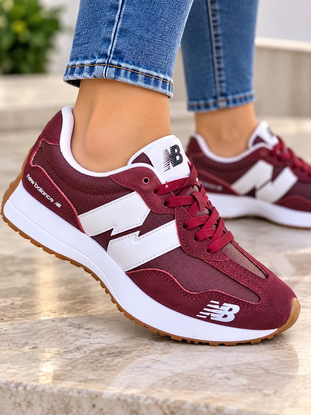 New Balance bordeax e  branco