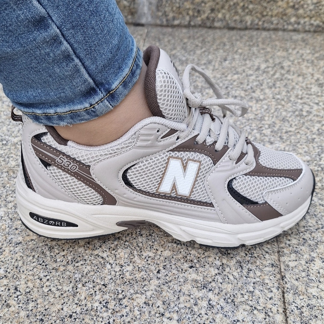 New balance castanho350